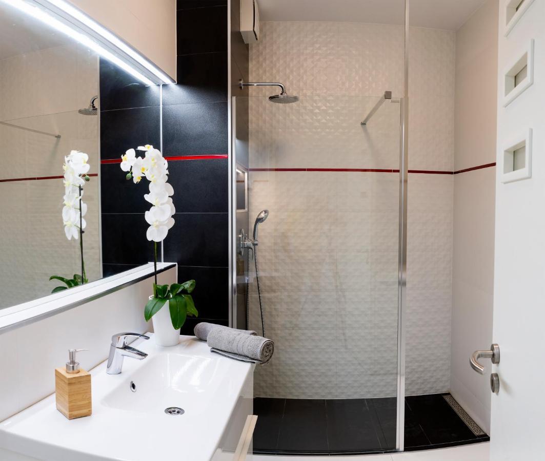 Sunshine Apartman With Free Parking Gyor Luaran gambar
