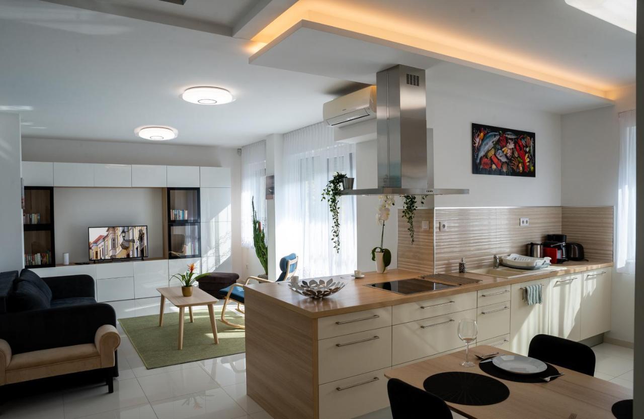 Sunshine Apartman With Free Parking Gyor Luaran gambar
